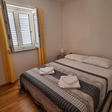 Apartments Miki 파그 외부 사진
